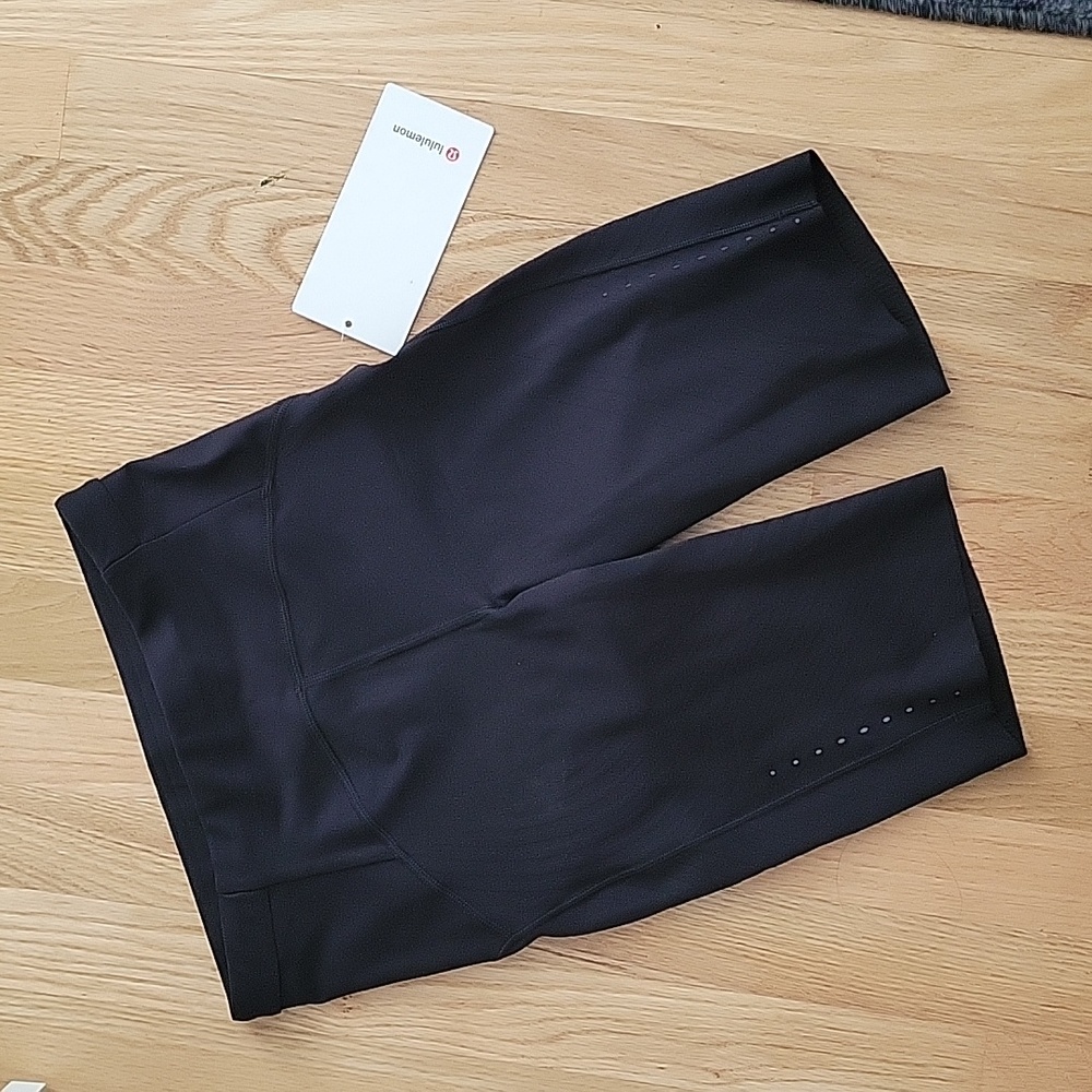Lululemon running short